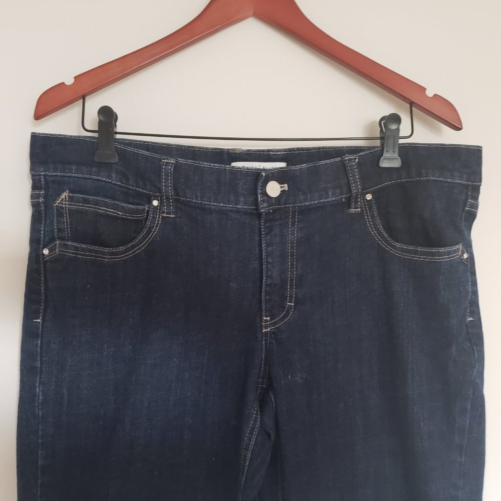 White House Black Market Noir Size 14 Denim Capris - Picture 3 of 9